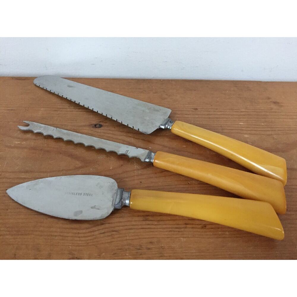 Set of 3 Vintage Butterscotch Bakelite Flatware Utensils Pie Slicer Tomato Knife